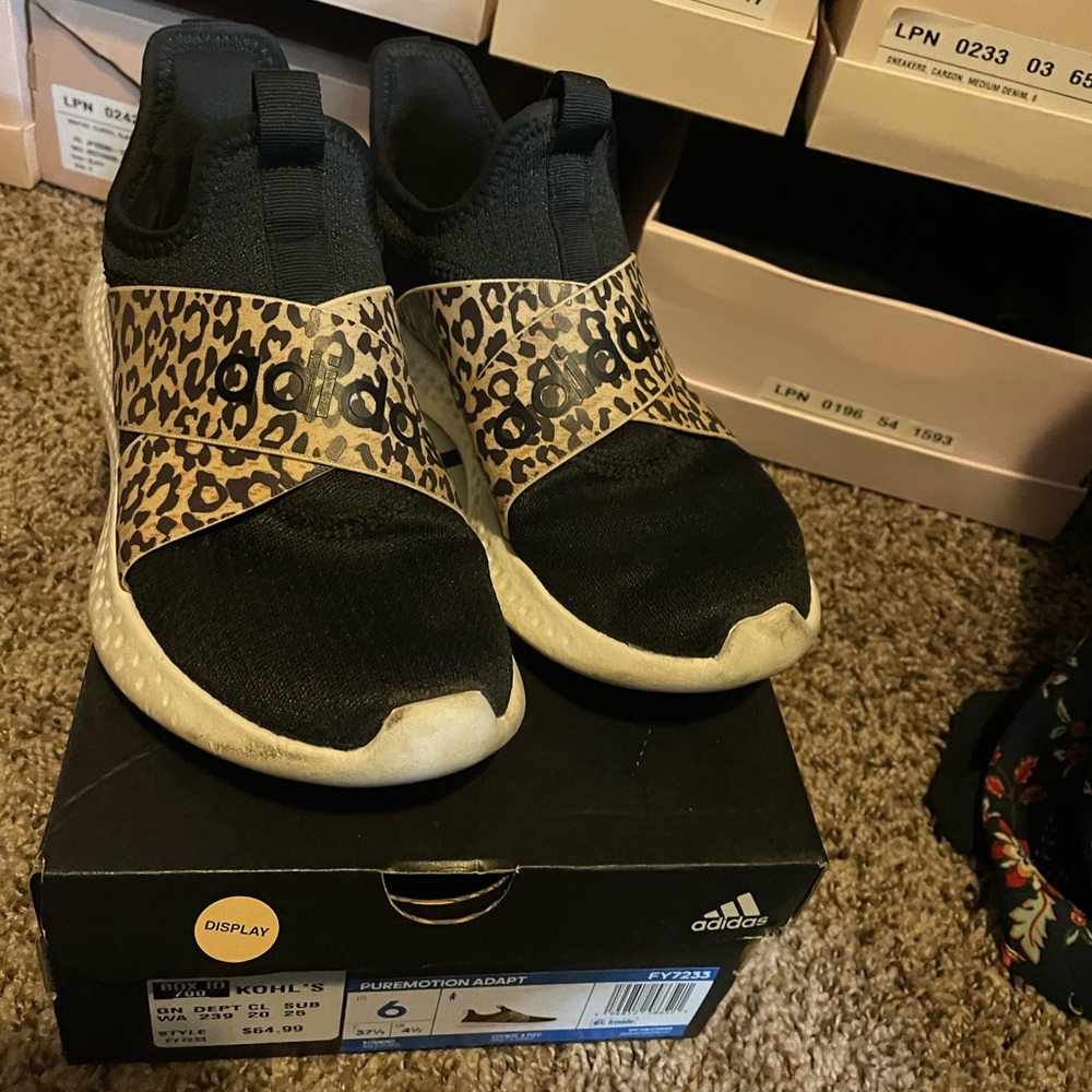 Adidas slip on